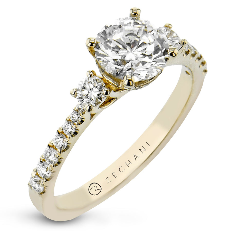 Engagement Ring in 14k Gold with Diamonds