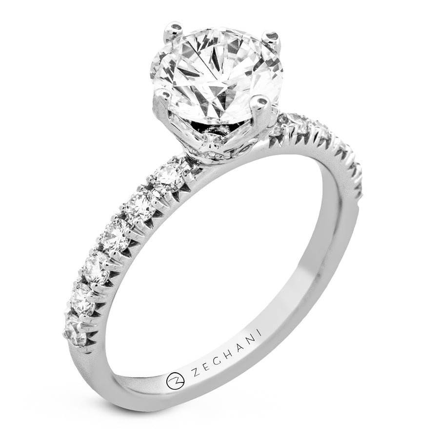 Round Engagement Ring in 14k Gold with Diamonds
