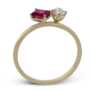 Color Ring in 14k Gold with Diamonds