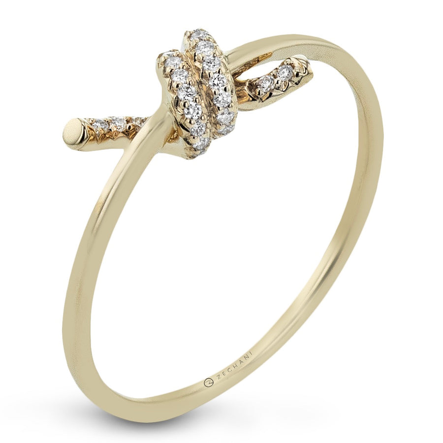 ZR2571 Right Hand Ring in 14k Gold with Diamonds