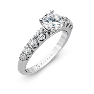 Engagement Ring in 14k Gold with Diamonds